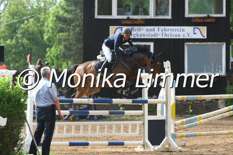 104M4124_Lando_Spring M.JPG